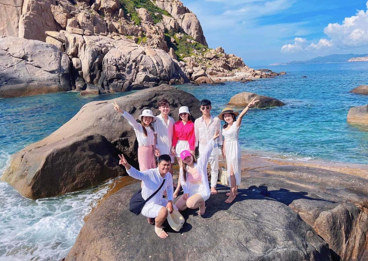 Thuan Vuong Homestay Vĩnh Hy Exterior foto